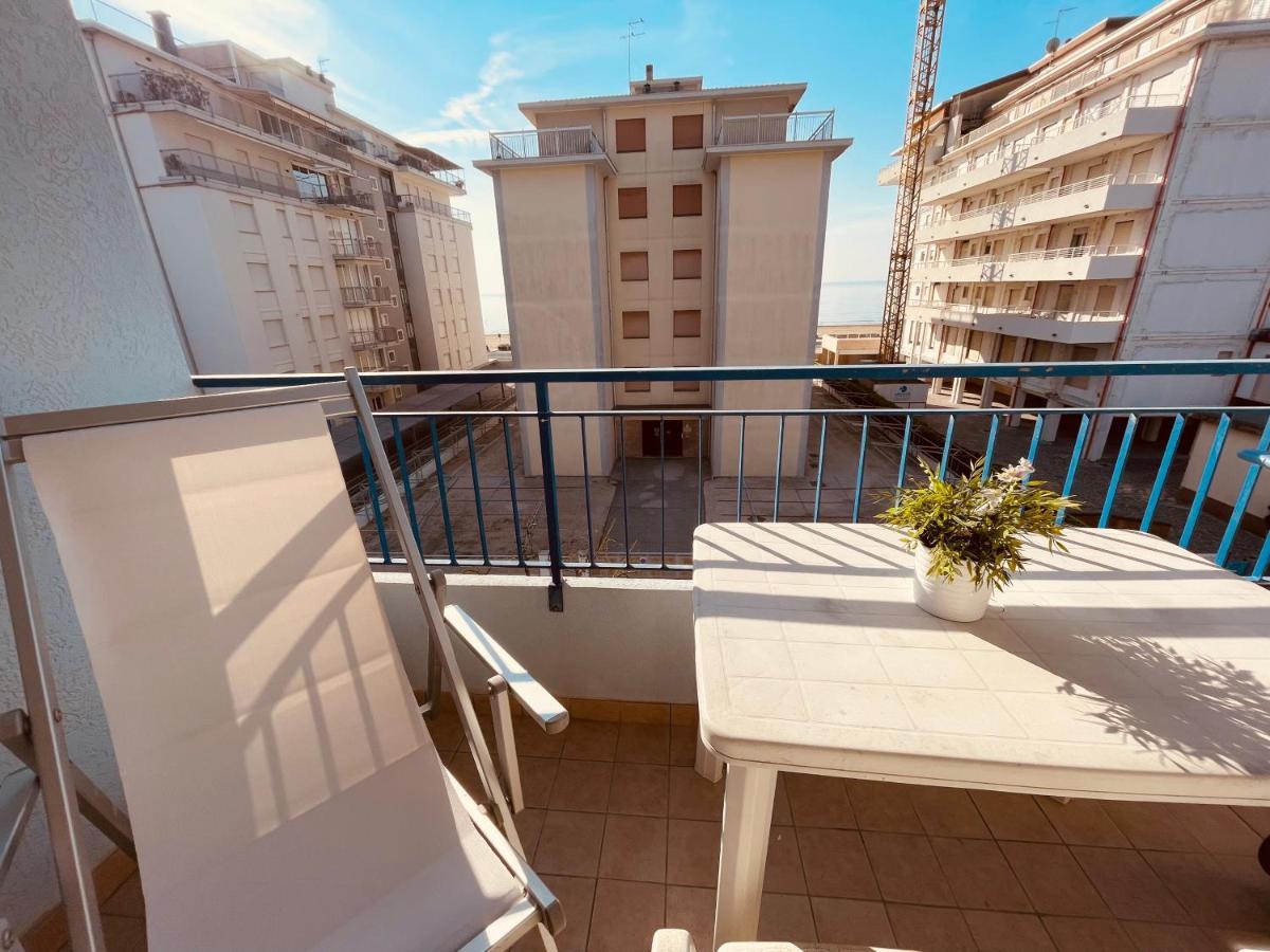 App4Rent Saturno 4 - Family Apartment, Wifi, Parking Lido di Jesolo Exterior foto